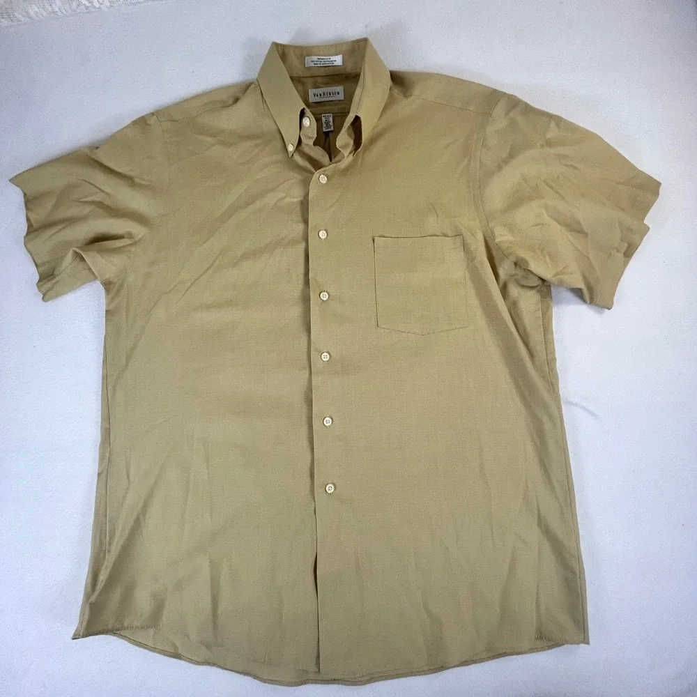 Van Heusen Mens Tan Short Sleeve Button Down‎ Shirt Wrinkle Free Large